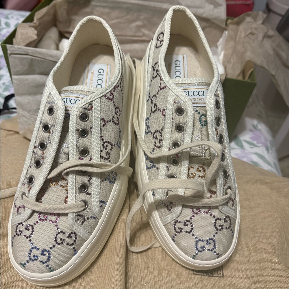 Gucci Beige Platform Sneakers - Picture 5 of 5